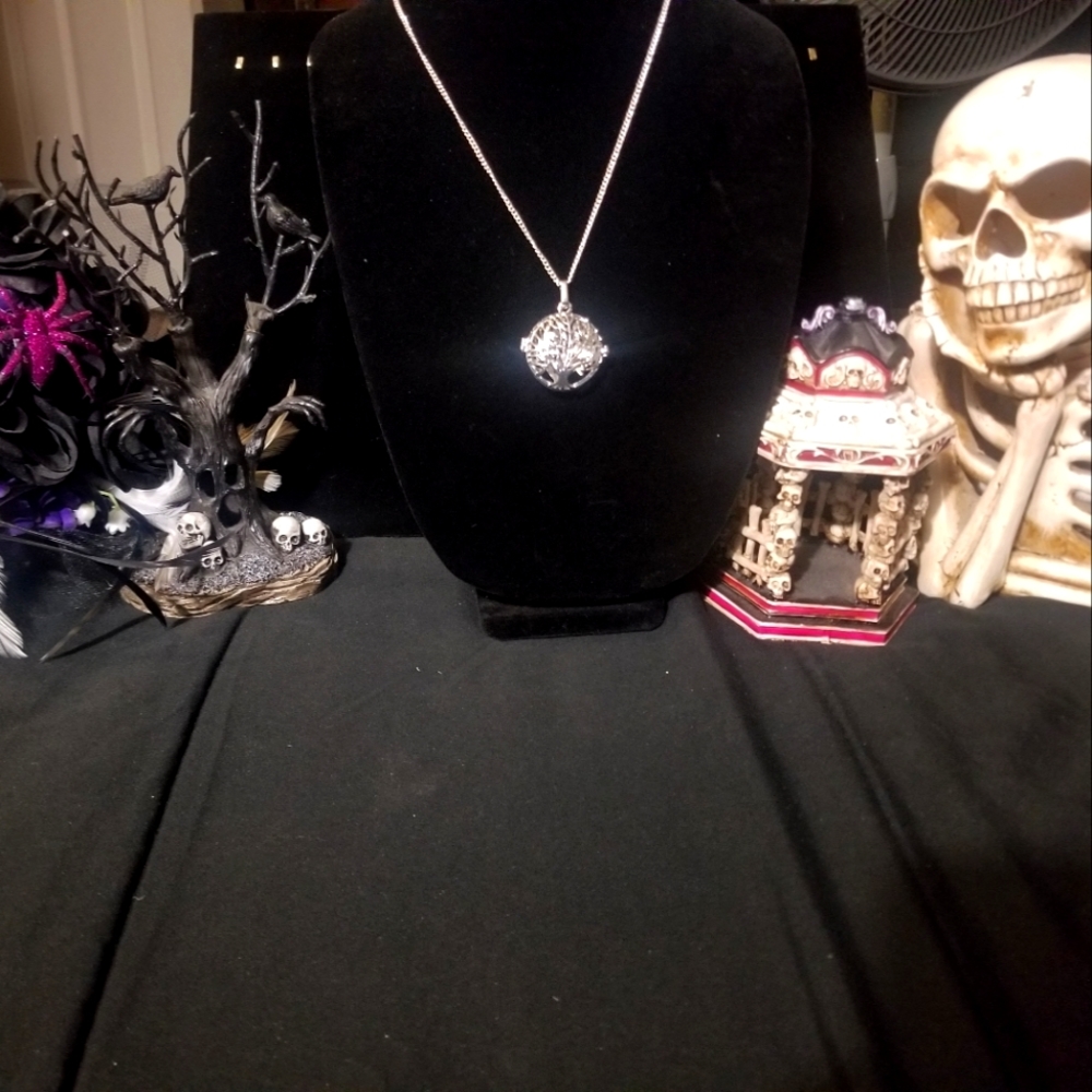 Hand Made necklace by Oddities Kiss I made this one adjustable in size.